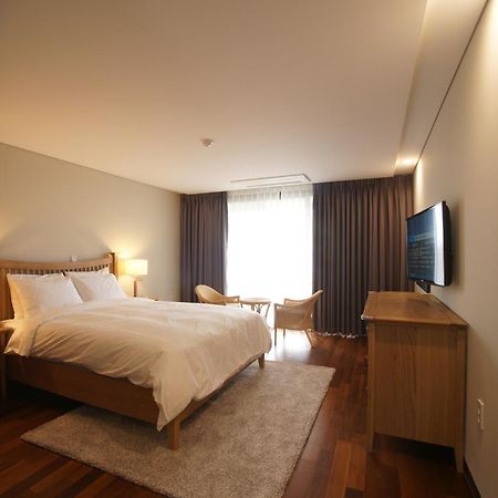 Illeinn Hotel Seogwipo Ngoại thất bức ảnh
