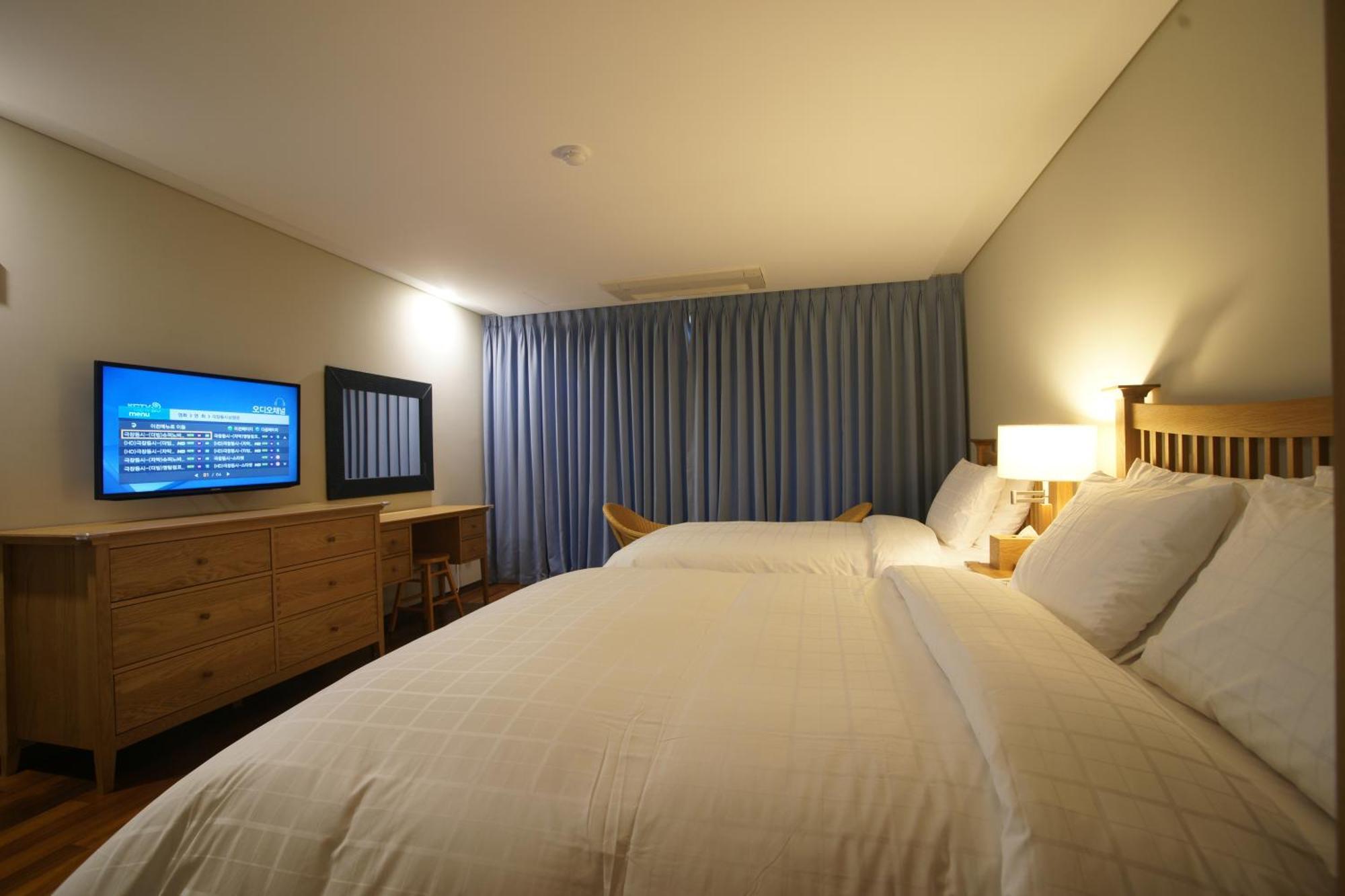 Illeinn Hotel Seogwipo Ngoại thất bức ảnh