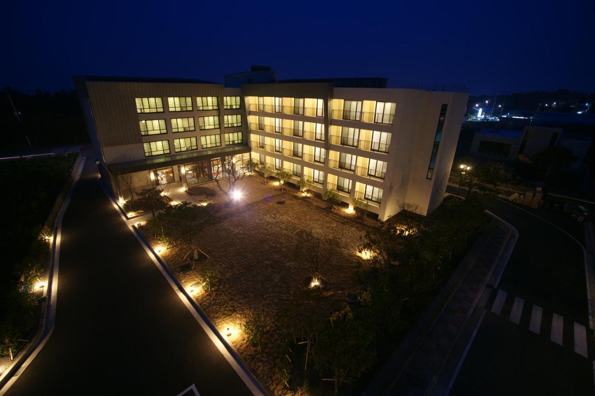 Illeinn Hotel Seogwipo Ngoại thất bức ảnh