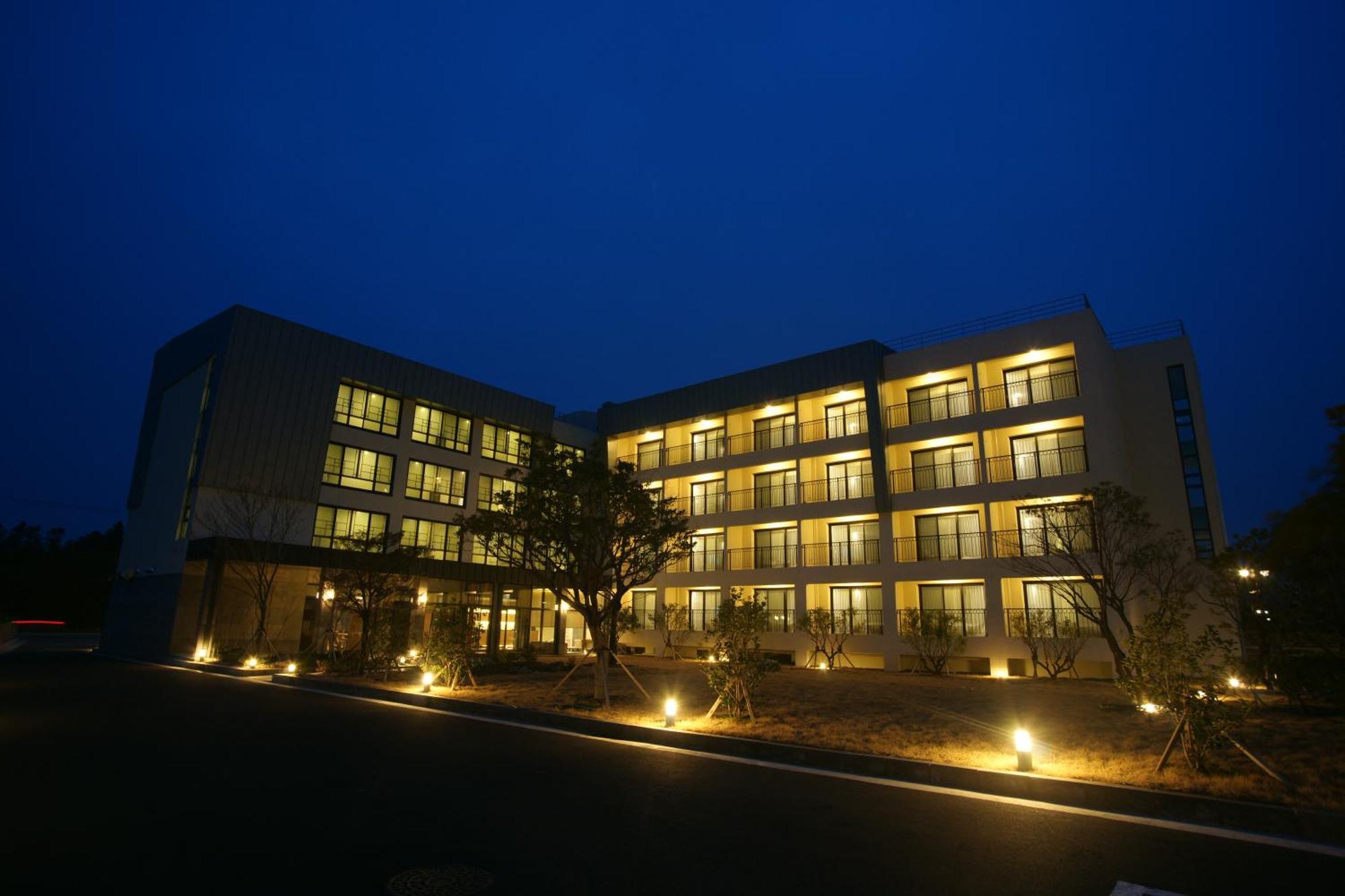 Illeinn Hotel Seogwipo Ngoại thất bức ảnh