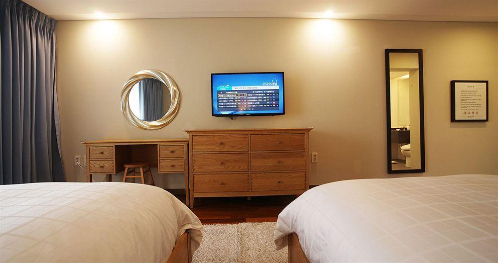 Illeinn Hotel Seogwipo Ngoại thất bức ảnh