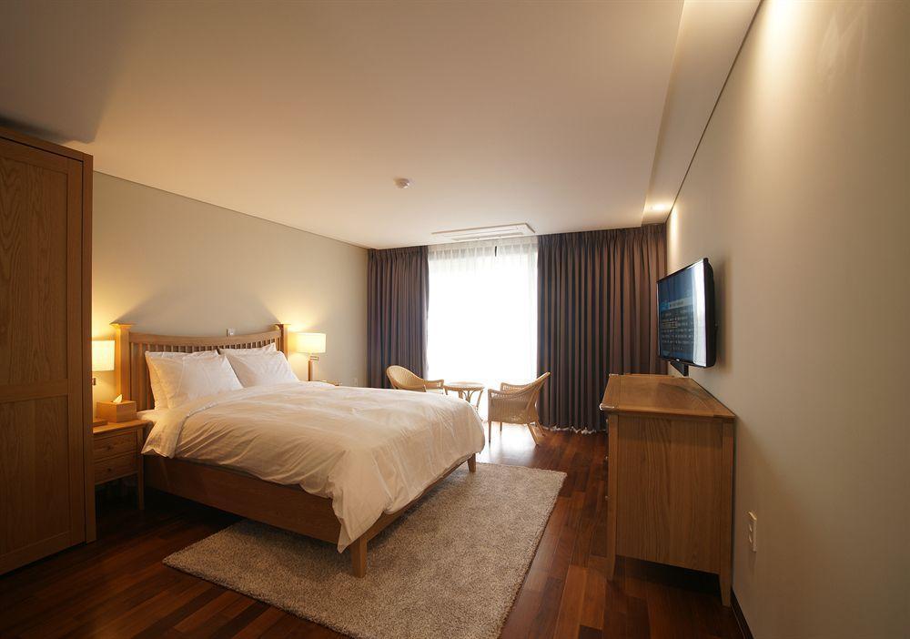 Illeinn Hotel Seogwipo Ngoại thất bức ảnh