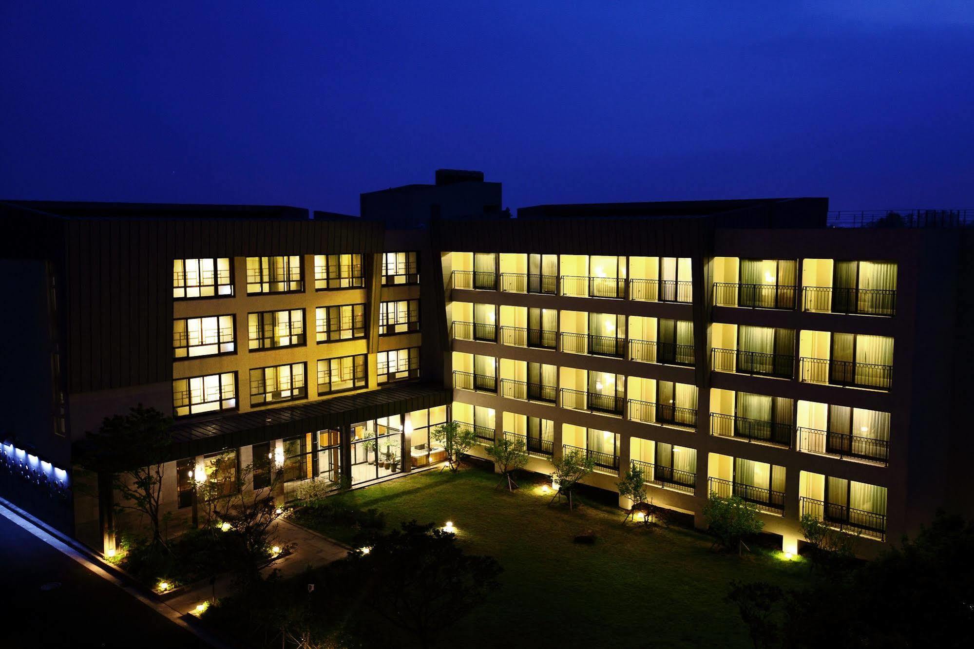 Illeinn Hotel Seogwipo Ngoại thất bức ảnh